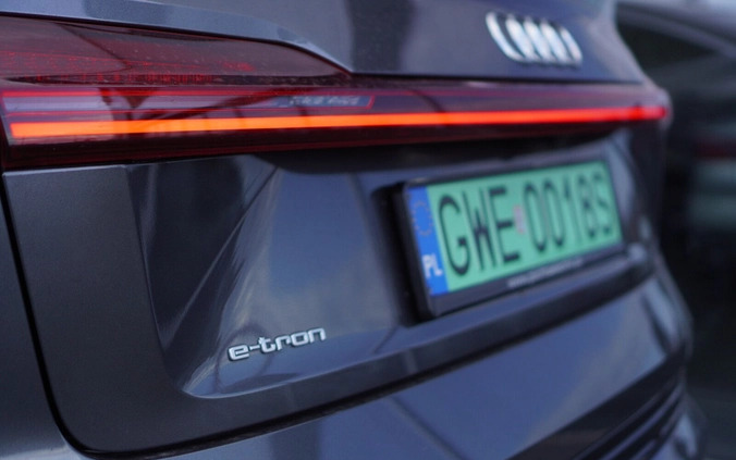 Audi e-tron cena 219000 przebieg: 17940, rok produkcji 2021 z Jeziorany małe 466